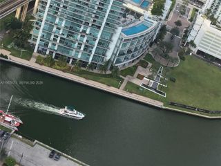 88 SW 7th St 3711, Miami, FL 33130