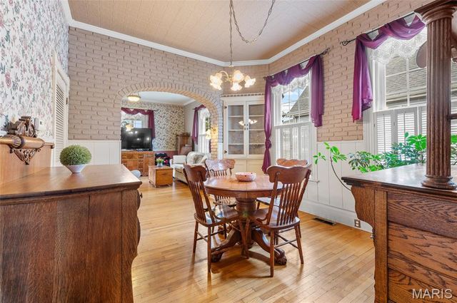 913 W Main Street, Collinsville, IL 62234