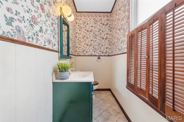 913 W Main Street, Collinsville, IL 62234