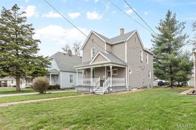 913 W Main Street, Collinsville, IL 62234