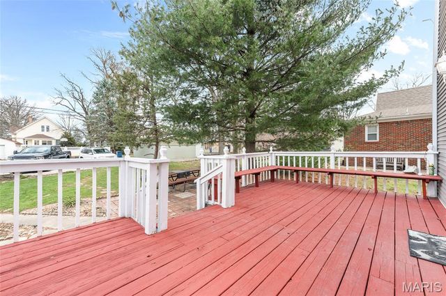 913 W Main Street, Collinsville, IL 62234