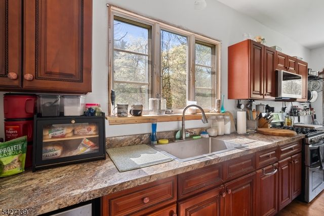 1461 Cooper Rd, Scotch Plains Twp., NJ 07076