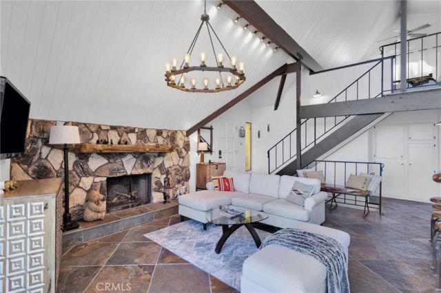 28919 Palisades, Lake Arrowhead, CA 92352