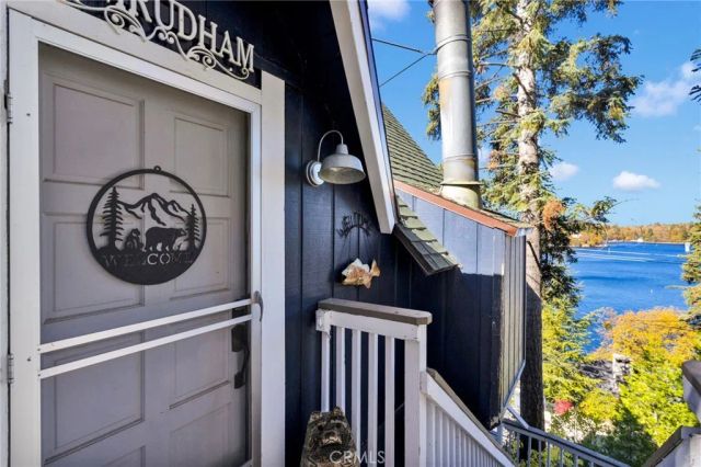 28919 Palisades, Lake Arrowhead, CA 92352