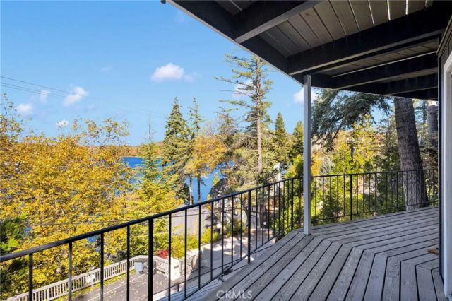 28919 Palisades, Lake Arrowhead, CA 92352