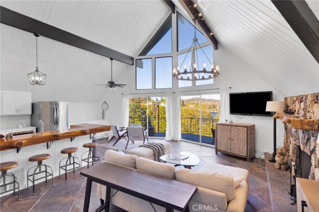28919 Palisades, Lake Arrowhead, CA 92352