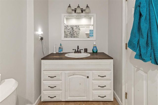 519 Davis Street, Jennings, LA 70546