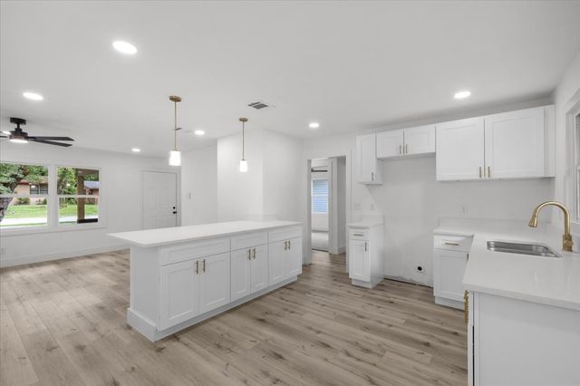4343 Vanette Lane, Dallas, TX 75216