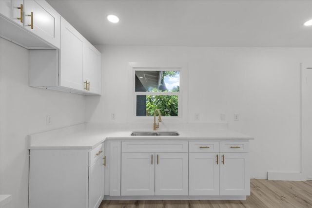 4343 Vanette Lane, Dallas, TX 75216