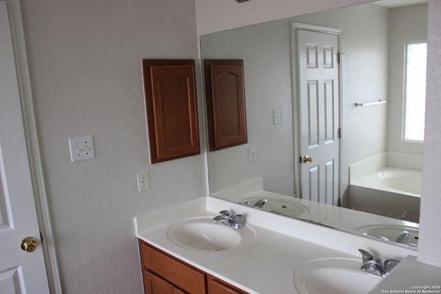 427 Sleepy Daisy, San Antonio, TX 78245