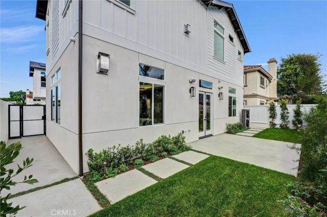 2016 Farrell Avenue B, Redondo Beach, CA 90278