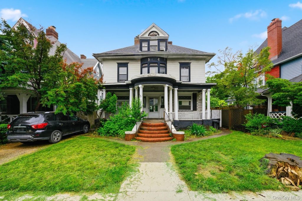 86 Marlborough Road, Brooklyn, NY 11226