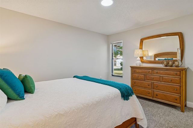 2501 OAK CIRCLE 2501, Tarpon Springs, FL 34689