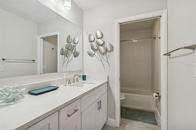 2501 OAK CIRCLE 2501, Tarpon Springs, FL 34689