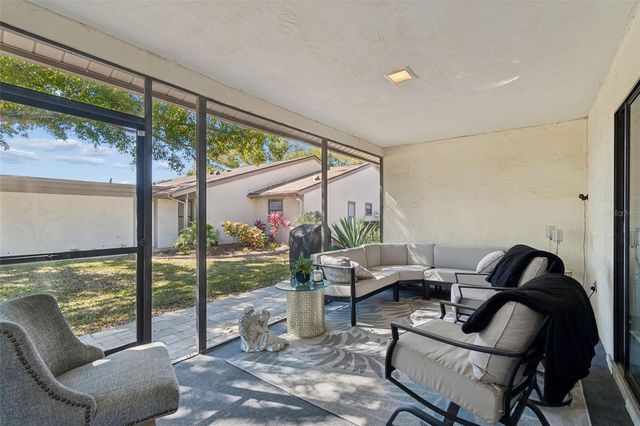 2501 OAK CIRCLE 2501, Tarpon Springs, FL 34689