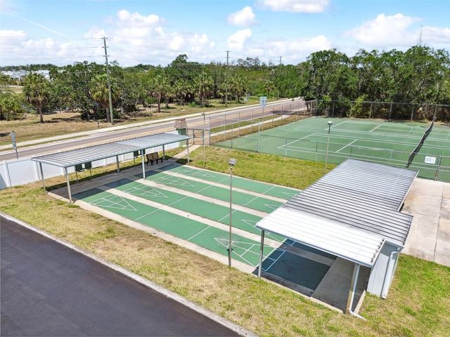 2501 OAK CIRCLE 2501, Tarpon Springs, FL 34689