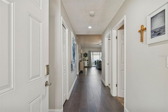 2501 OAK CIRCLE 2501, Tarpon Springs, FL 34689