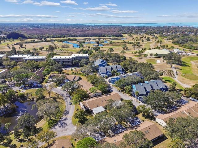 2501 OAK CIRCLE 2501, Tarpon Springs, FL 34689