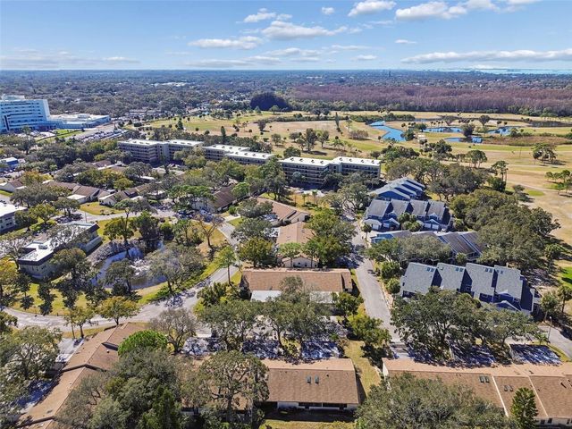 2501 OAK CIRCLE 2501, Tarpon Springs, FL 34689