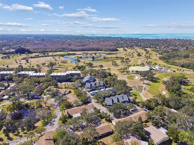 2501 OAK CIRCLE 2501, Tarpon Springs, FL 34689