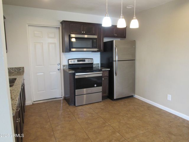 4624 S 19TH Avenue, Phoenix, AZ 85041