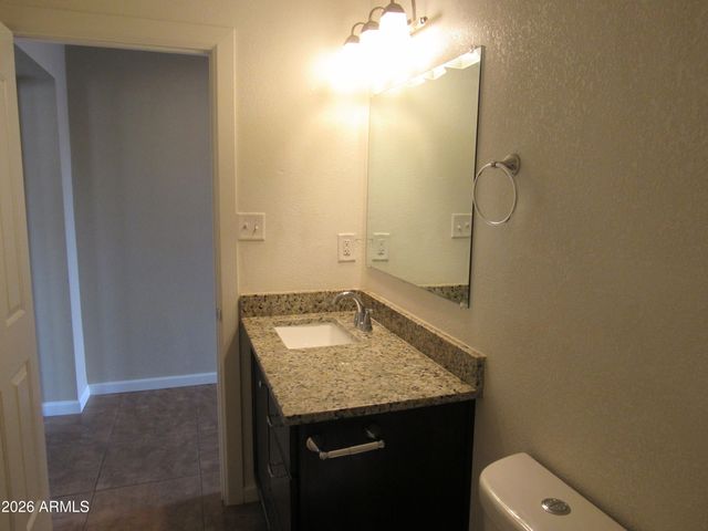 4624 S 19TH Avenue, Phoenix, AZ 85041