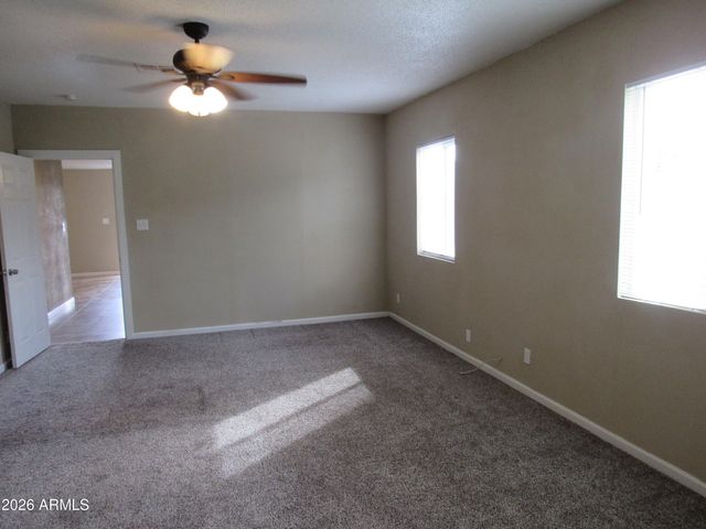 4624 S 19TH Avenue, Phoenix, AZ 85041