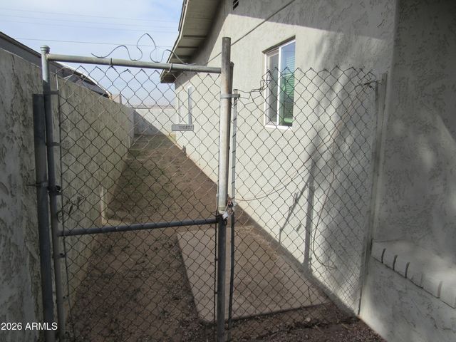 4624 S 19TH Avenue, Phoenix, AZ 85041