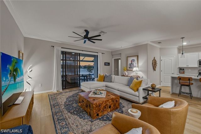 9396 Glenforest DR, Naples, FL 34120
