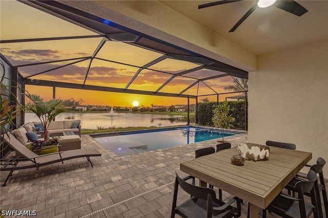 9396 Glenforest DR, Naples, FL 34120