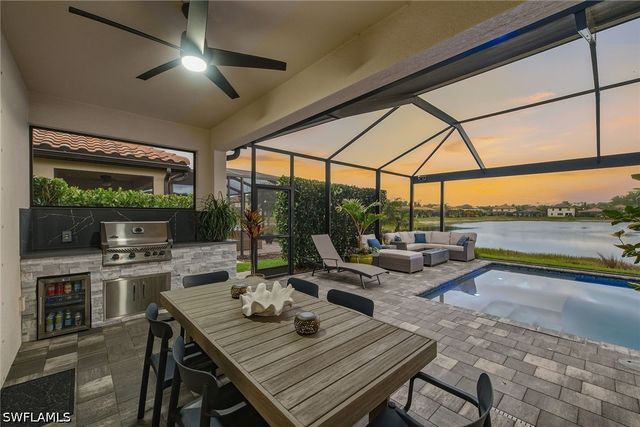 9396 Glenforest DR, Naples, FL 34120