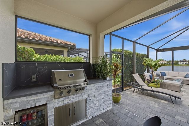 9396 Glenforest DR, Naples, FL 34120