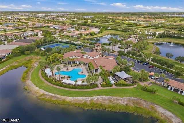 9396 Glenforest DR, Naples, FL 34120