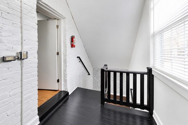 2532 W Haddon Avenue, Chicago, IL 60622