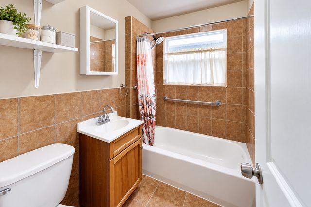 2532 W Haddon Avenue, Chicago, IL 60622