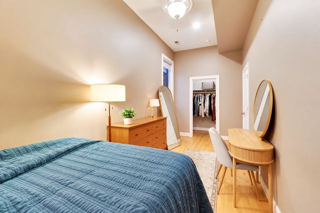 2532 W Haddon Avenue, Chicago, IL 60622