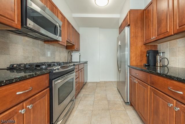 3 Horizon Road 1007, Fort Lee Boro, NJ 07024