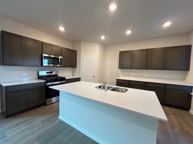 659 Walkabout Place, Lavon, TX 75166