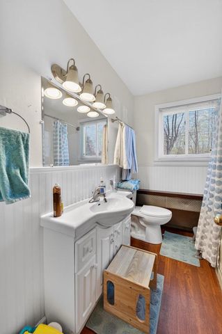 3048 Waunona Way, Madison, WI 53713