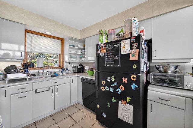 3048 Waunona Way, Madison, WI 53713