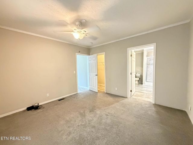 381 Dixon Rd, Crossville, TN 38571