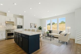 206 Verandah Ave, Novato, CA 94945