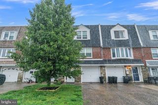 3744 S HEREFORD LANE, Philadelphia, PA 19114