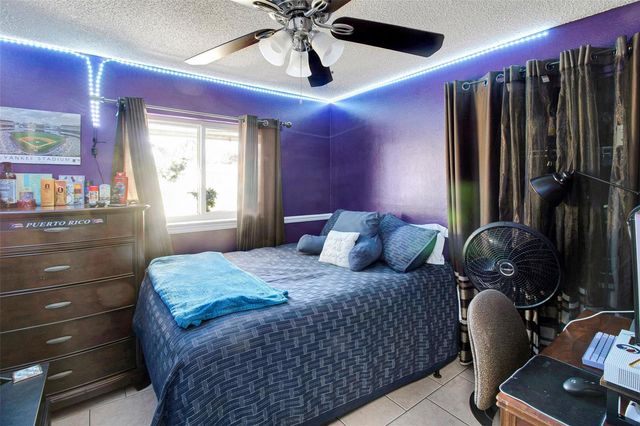 524 SW 72nd Avenue, North Lauderdale, FL 33068