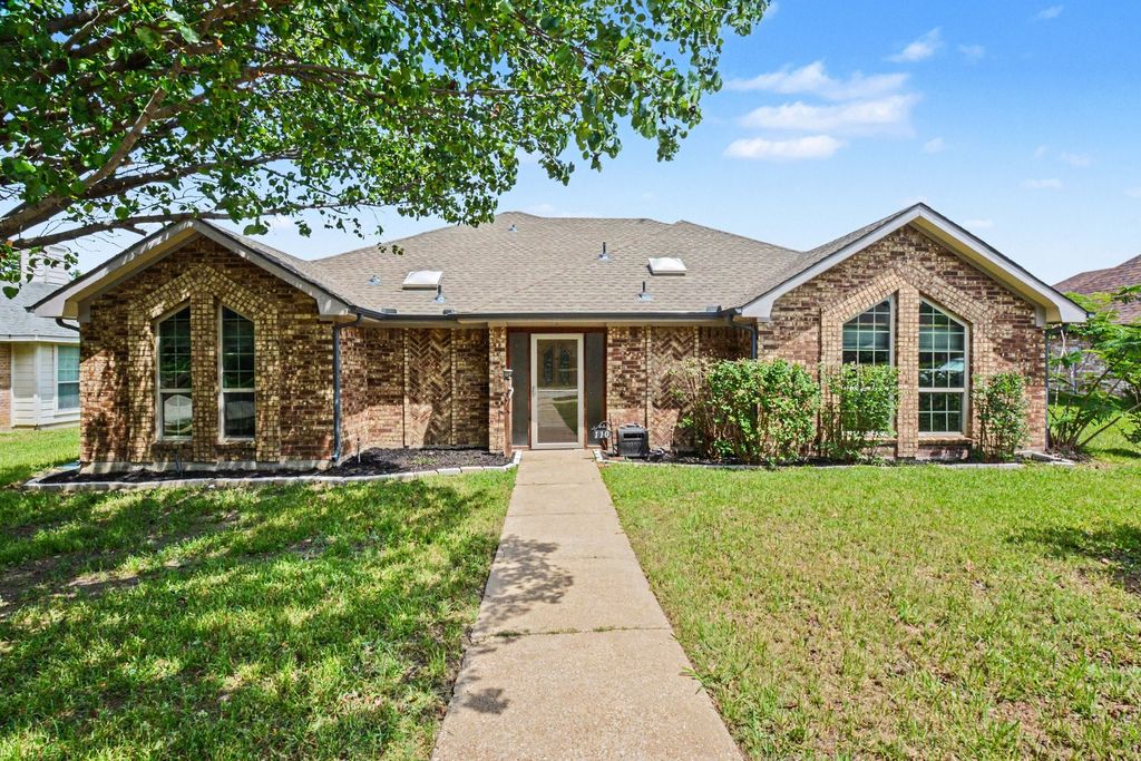 110 Liberty Drive, Wylie, TX 75098