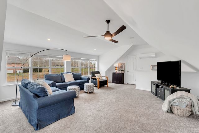 1960 Lasea Rd, Spring Hill, TN 37174