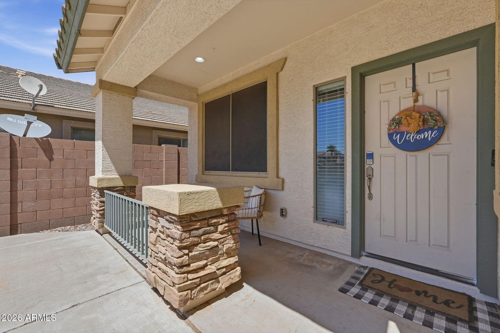 38301 N CAROLINA Avenue, San Tan Valley, AZ 85140 — photo 3
