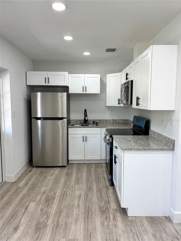 1301 WOODBINE STREET, Clearwater, FL 33755