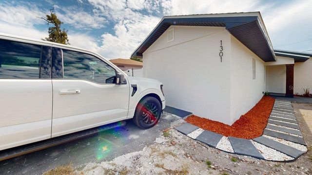 1301 WOODBINE STREET, Clearwater, FL 33755