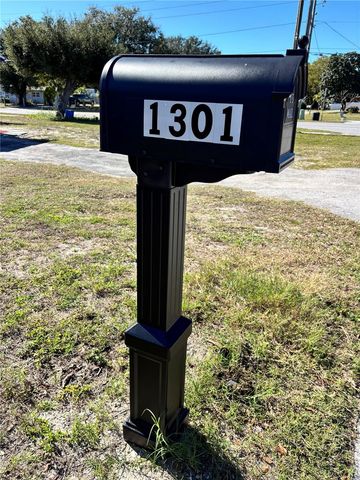 1301 WOODBINE STREET, Clearwater, FL 33755